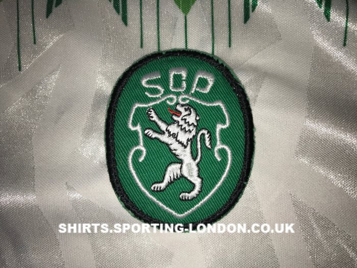1990-1991 AWAY SHIRT CREST