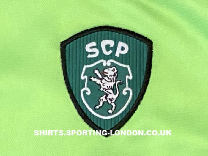 2001-2002 GOALKEEPER SHIRT CREST