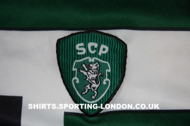 2001-2002 HOME SHIRT CREST