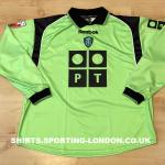 2001-2002 GOALKEEPER SHIRT FRONT