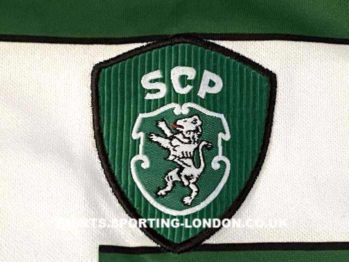 2001-2002 HOME SHIRT CREST