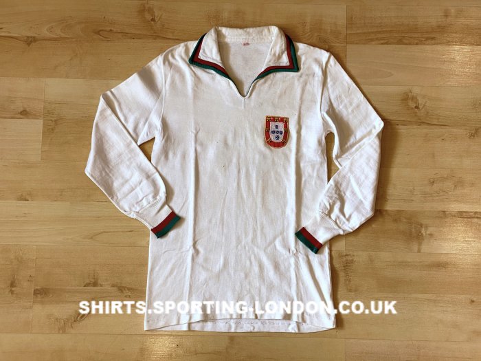 1962 - 1963 Portugal National Team Front