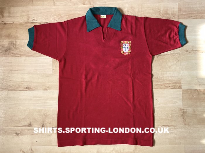 1969 - 1972  Portugal National Team Front