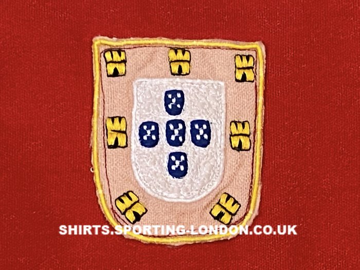 1973 - 1976 PORTUGAL HOME SHIRT CREST