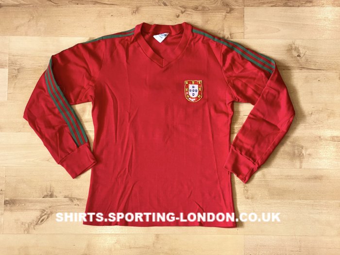 1976 - 1979 Portugal National Team Front