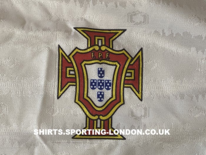 1995 PORTUGAL AWAY SHIRT CREST