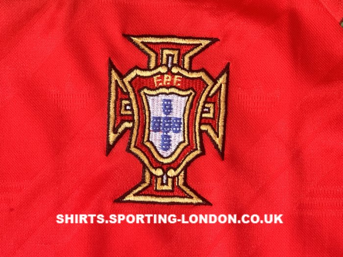 1992 - 1994 PORTUGAL MAIN SHIRT CREST