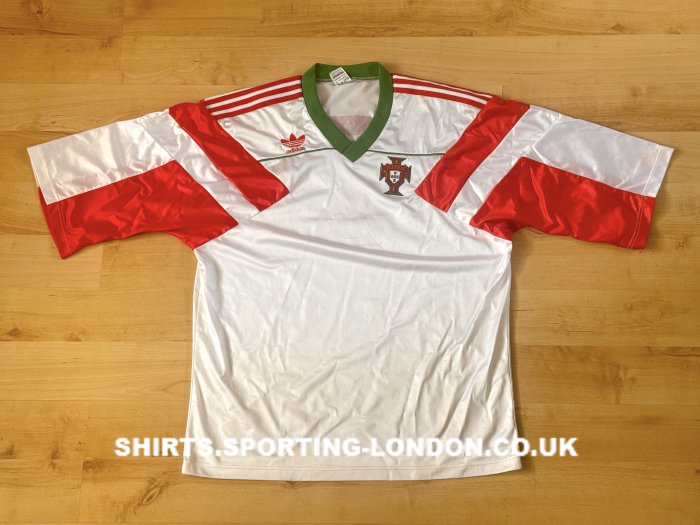 1989 - 1992 PORTUGAL AWAY SHIRT FRONT